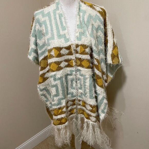 New Free People Poncho Diamondback Cozy
Sweater Kimono in Ivory One Size sha… - Picture 5 of 8